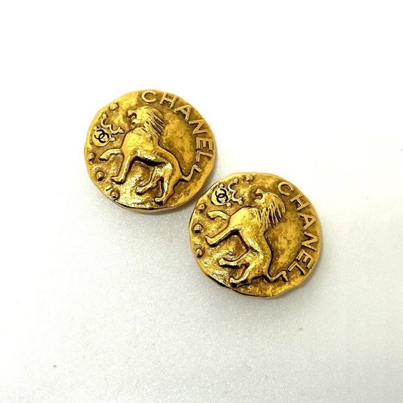 CHANEL vintage round lion Accessories with rice Earrings Metal Gold - Picture 1 of 9